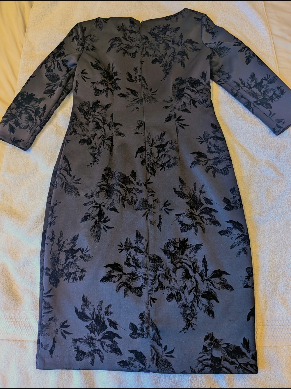Black Label by Evan-Picone Velvet Flocked Floral Midi Sheath Dress Size 2